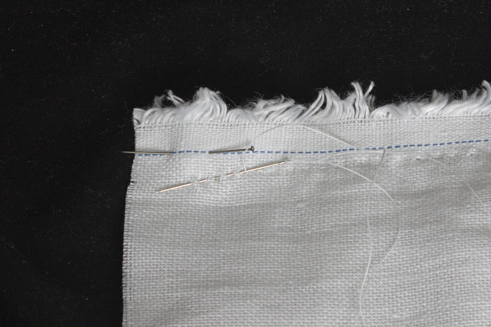 ../../../_images/0102-curved_seam.jpg