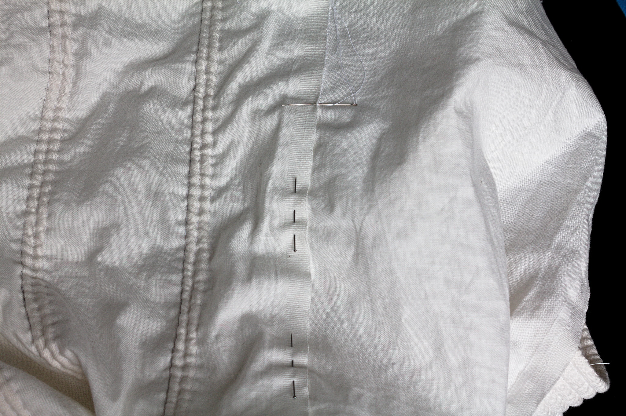 ../../../_images/0110-hemstitching_selvedge.jpg