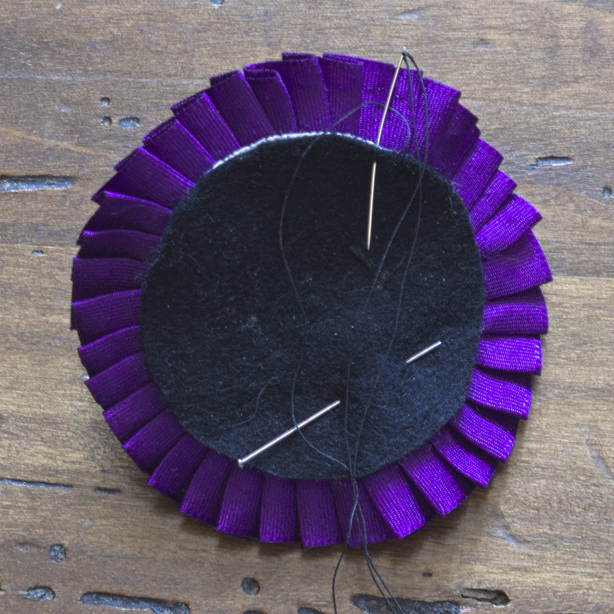../../../_images/0113-sewing_felt.jpg