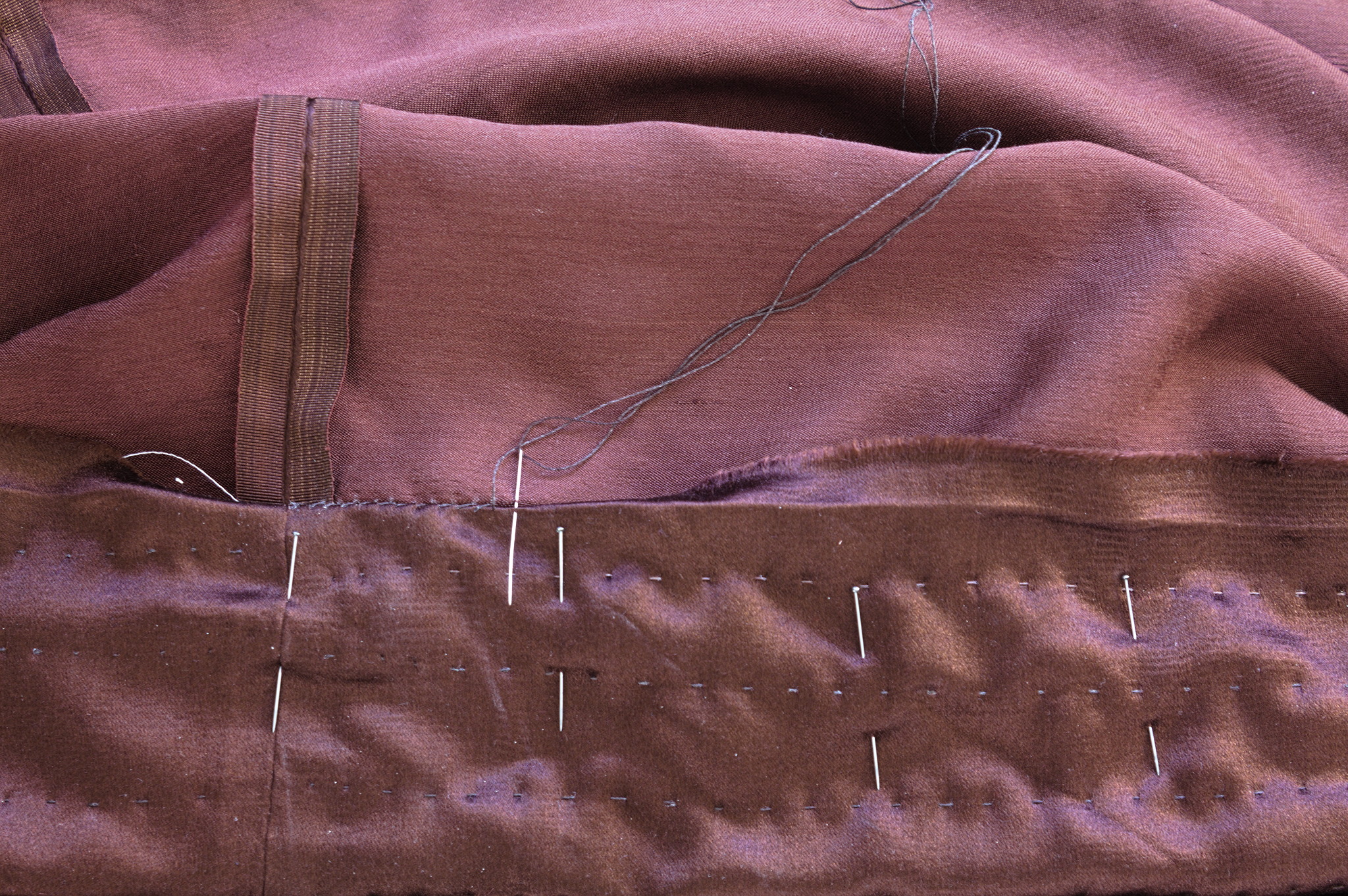 ../../../_images/0204-hemstitching_facing.jpg