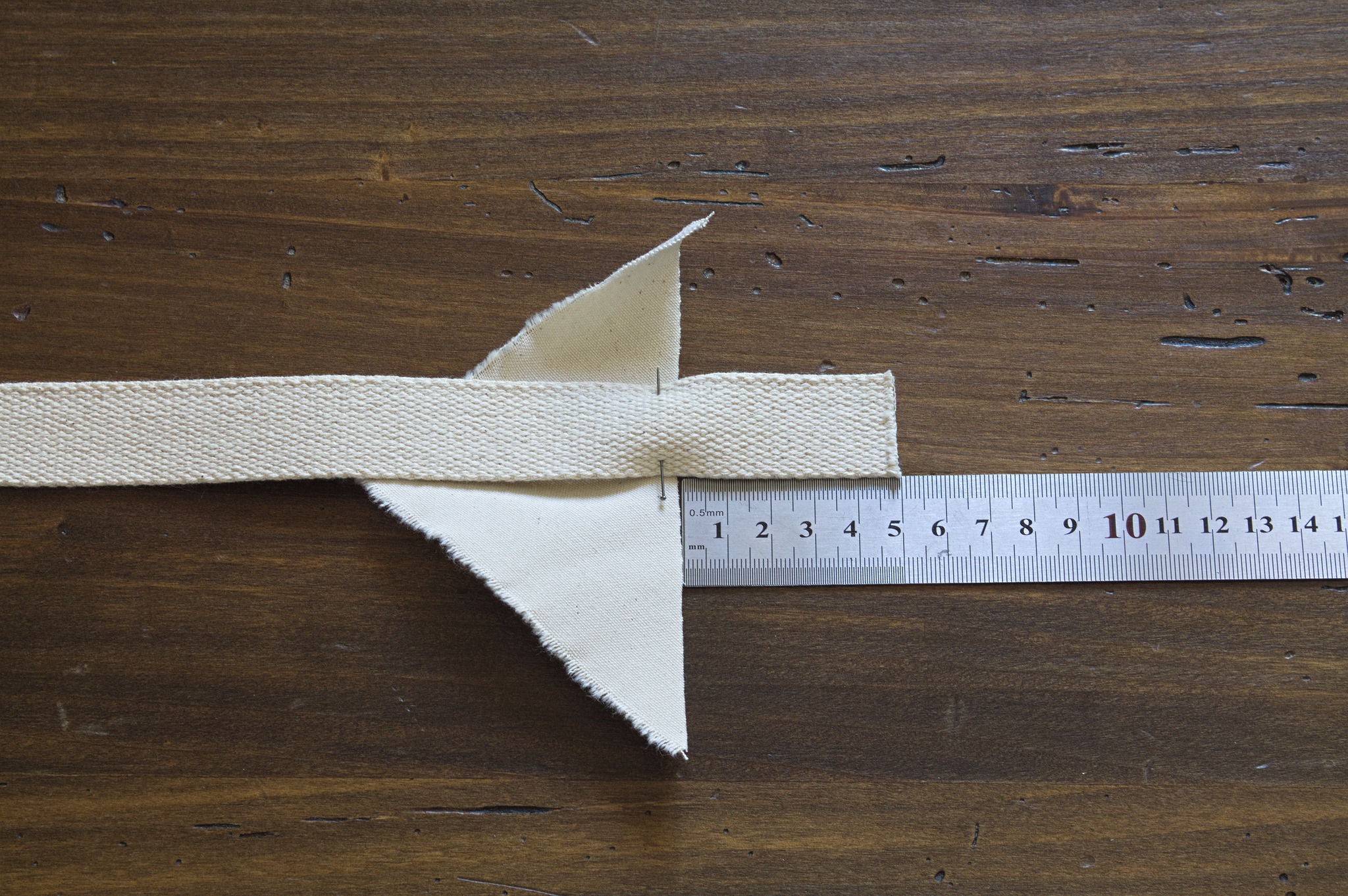 ../../../_images/0205-strap_support_preparation.jpg