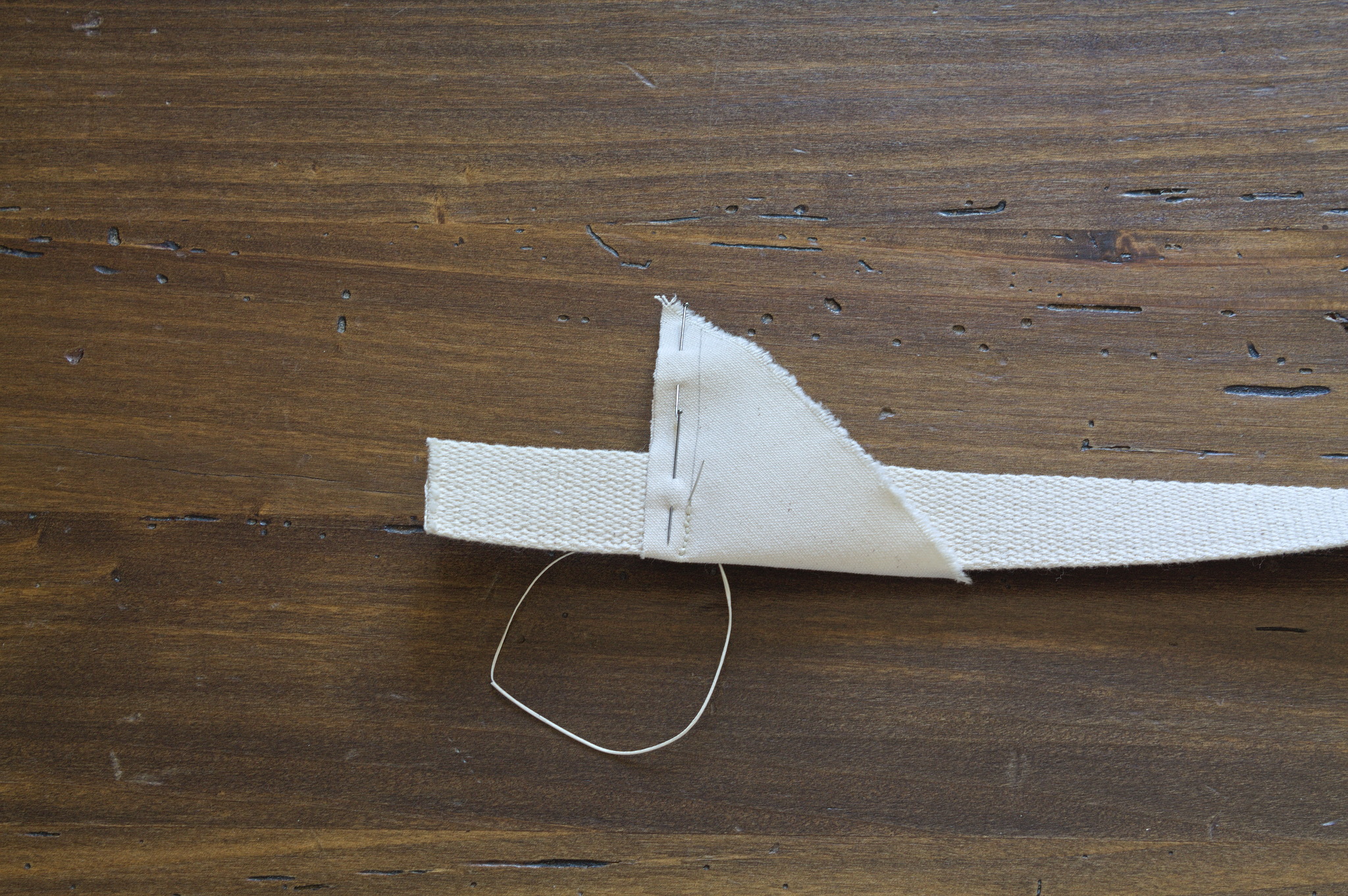 ../../../_images/0206-strap_support_sewing.jpg