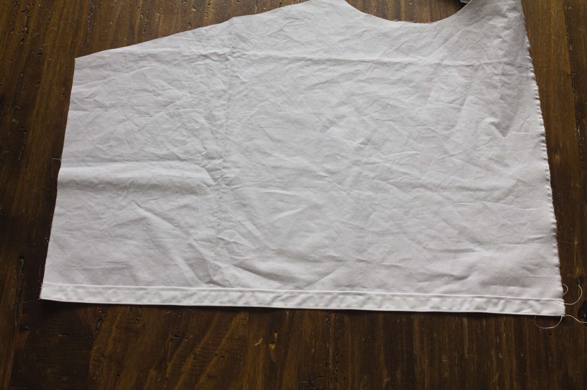 ../../../_images/0301-sewn_left_pleat.jpg