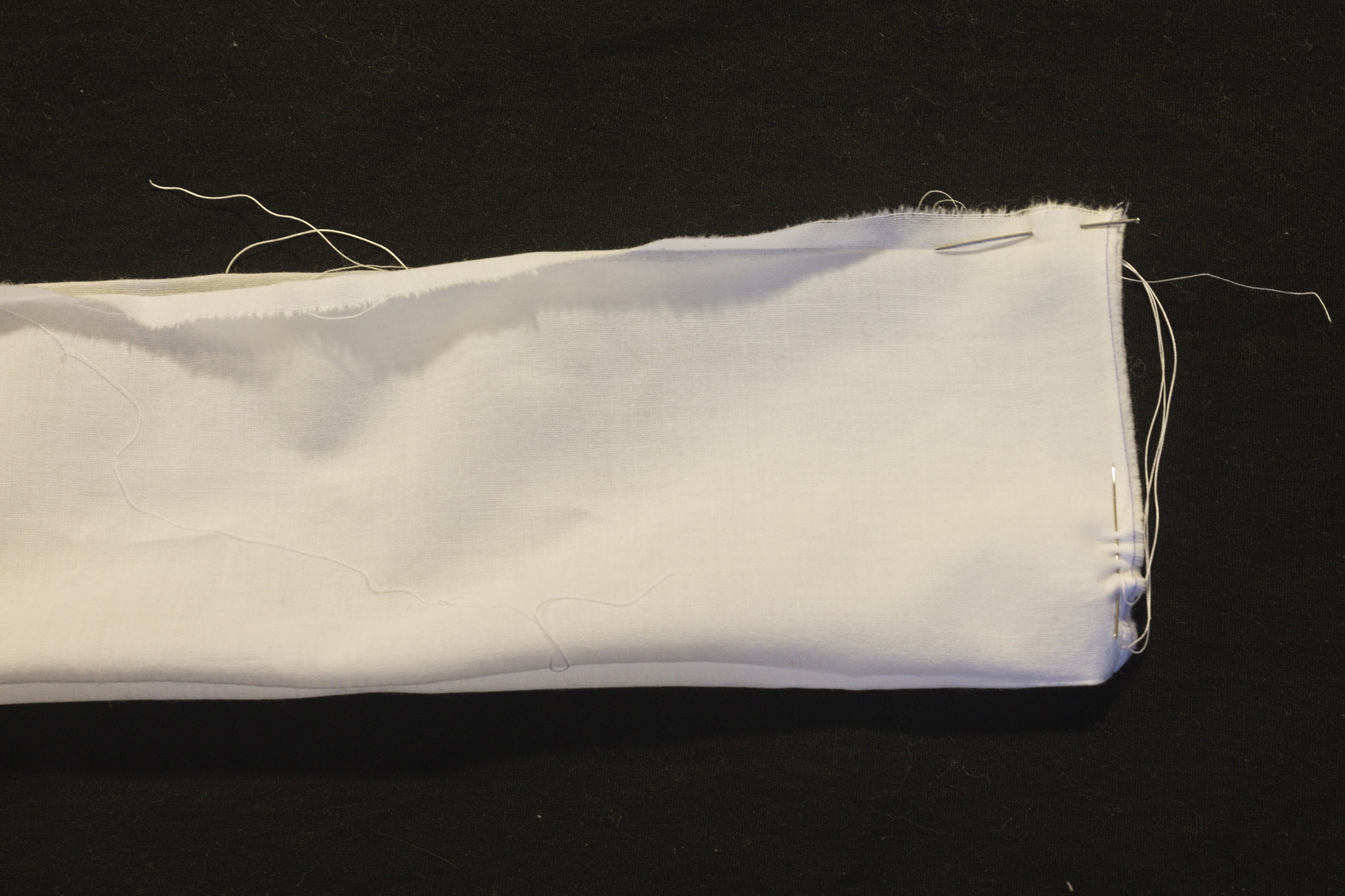 ../../../_images/0302-sewing_waistband_ends.jpg
