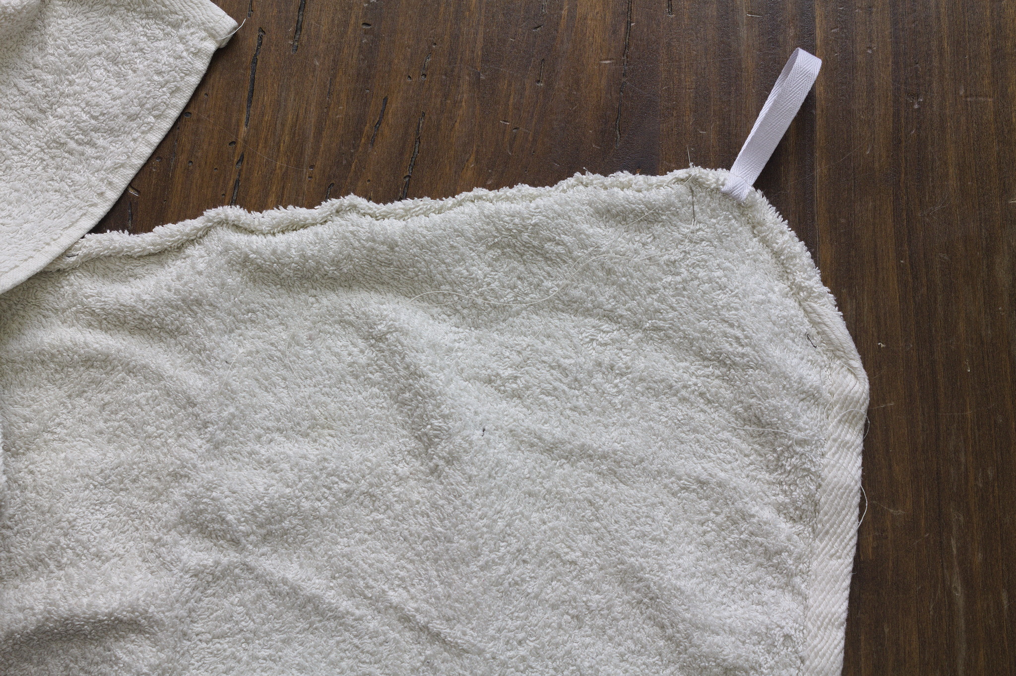 ../../../_images/0304-continue_hemstitching.jpg