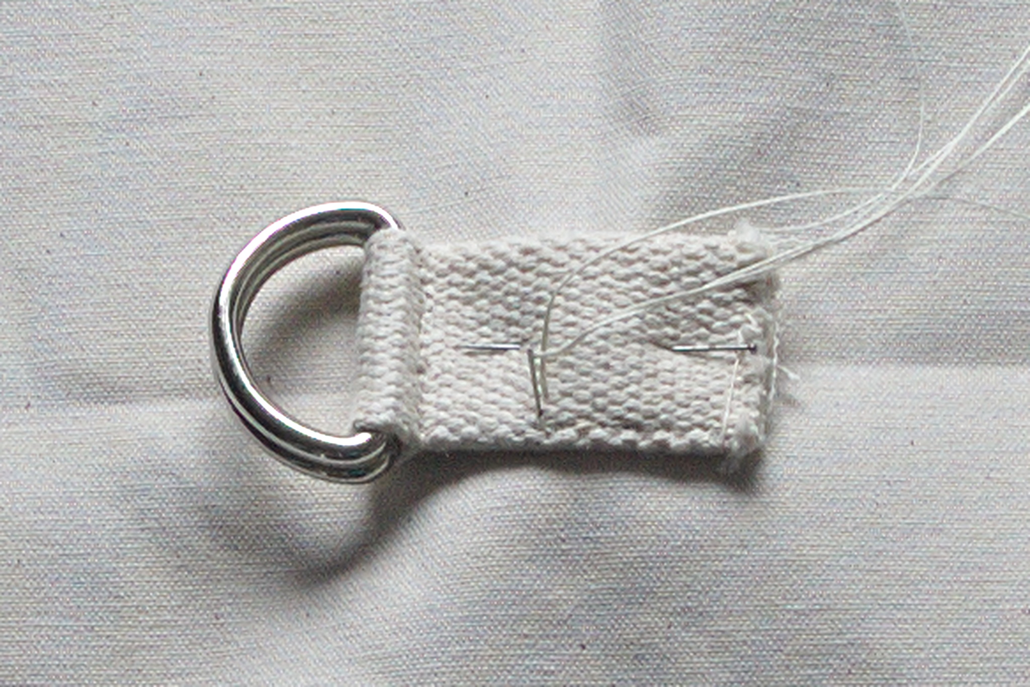 ../../../_images/0304-sewing_front_closure.jpg