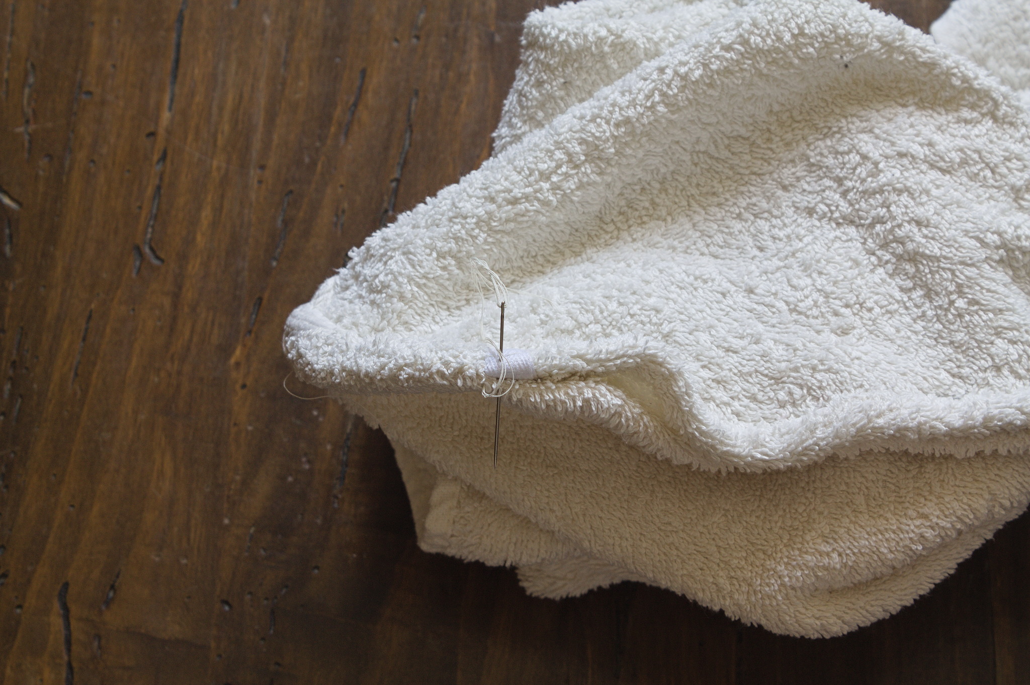 ../../../_images/0305-whipstitch_sides.jpg