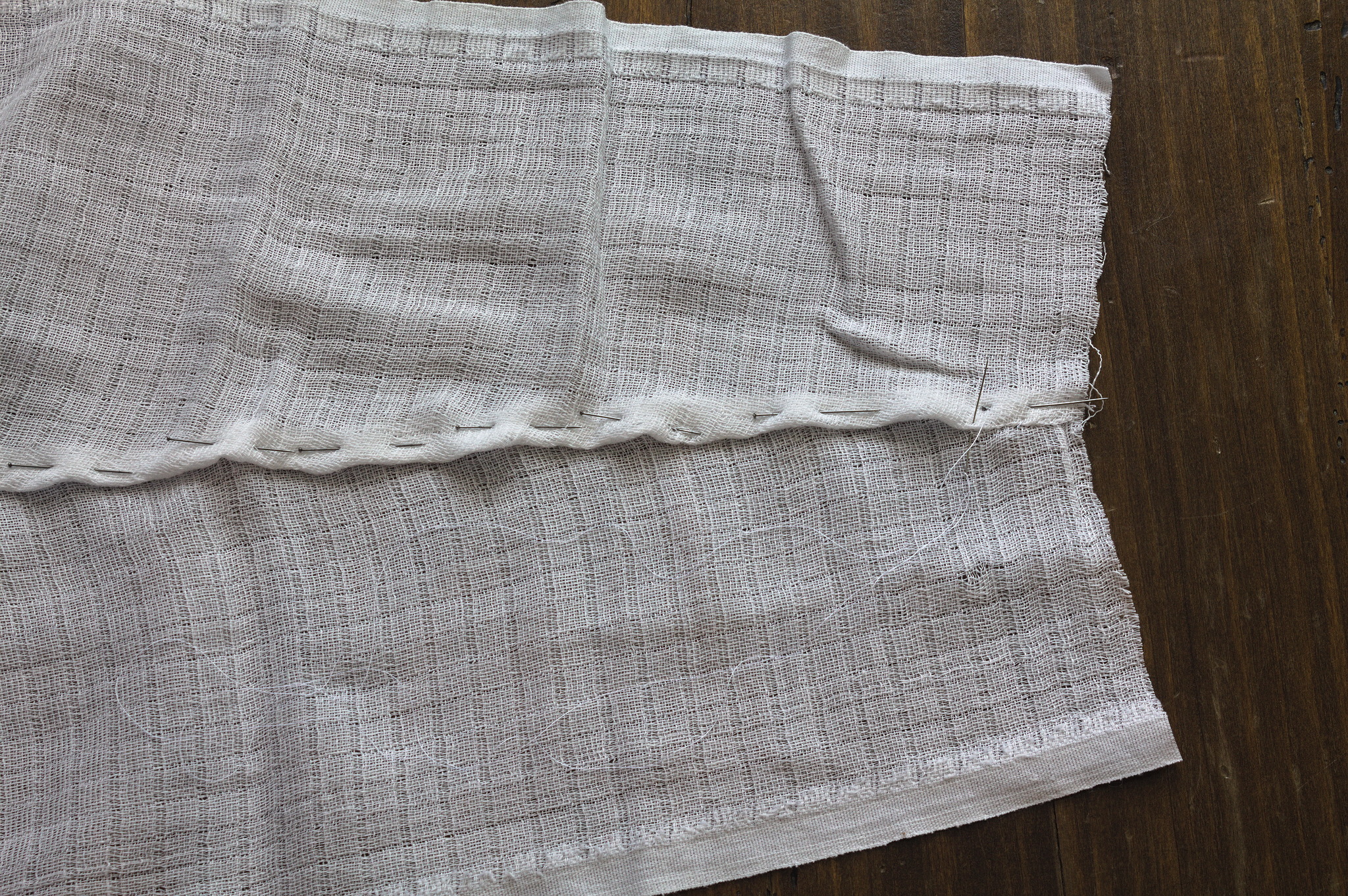 ../../../_images/0403-hemstitching_allowances.jpg