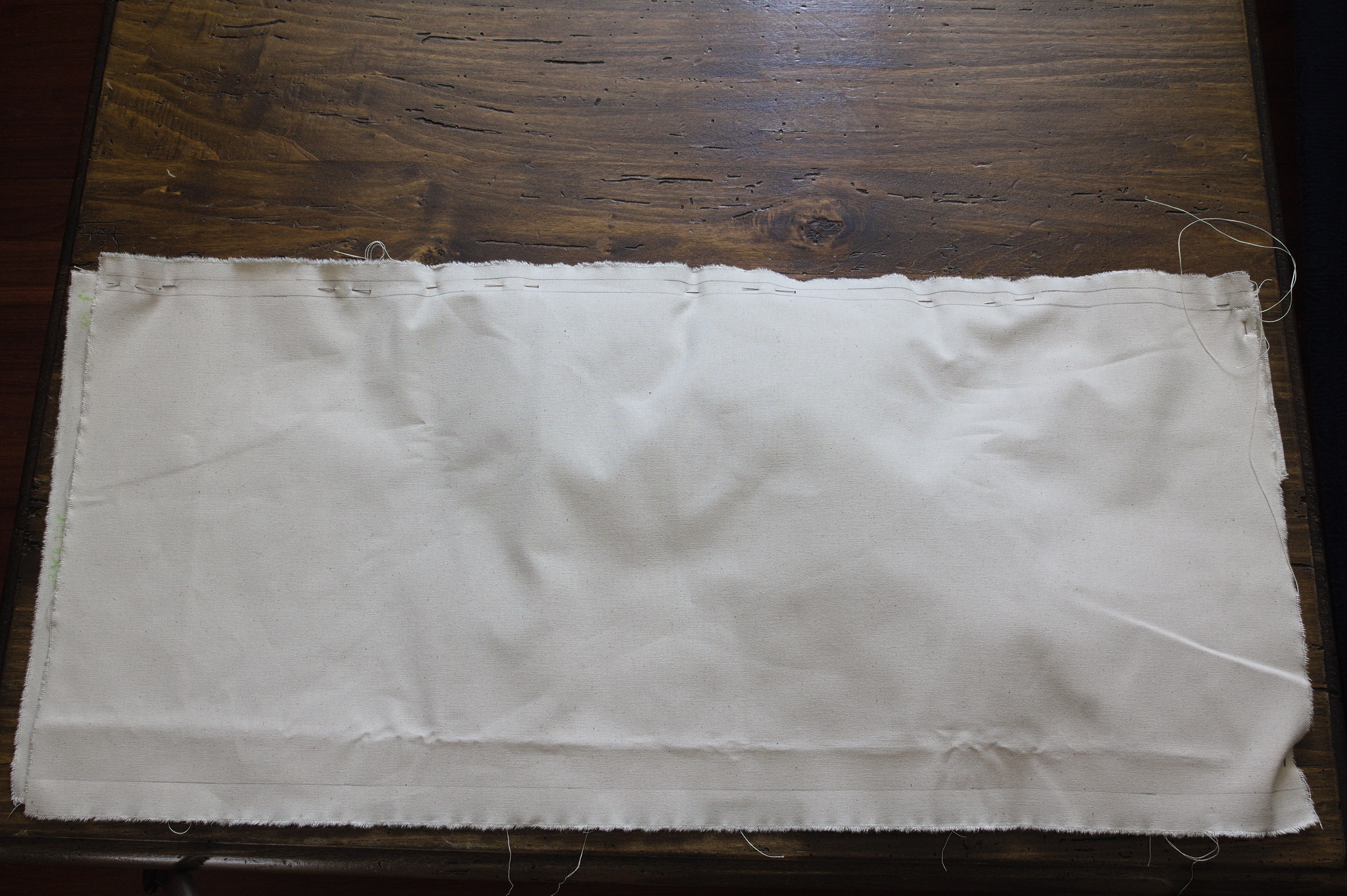 ../../../_images/0403-sewing_side_seam.jpg