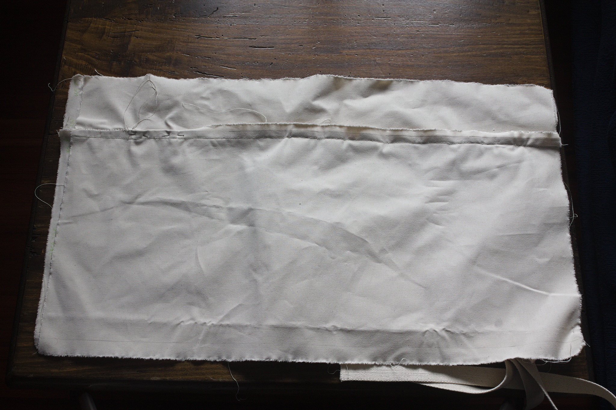 ../../../_images/0404-felling_side_seam.jpg
