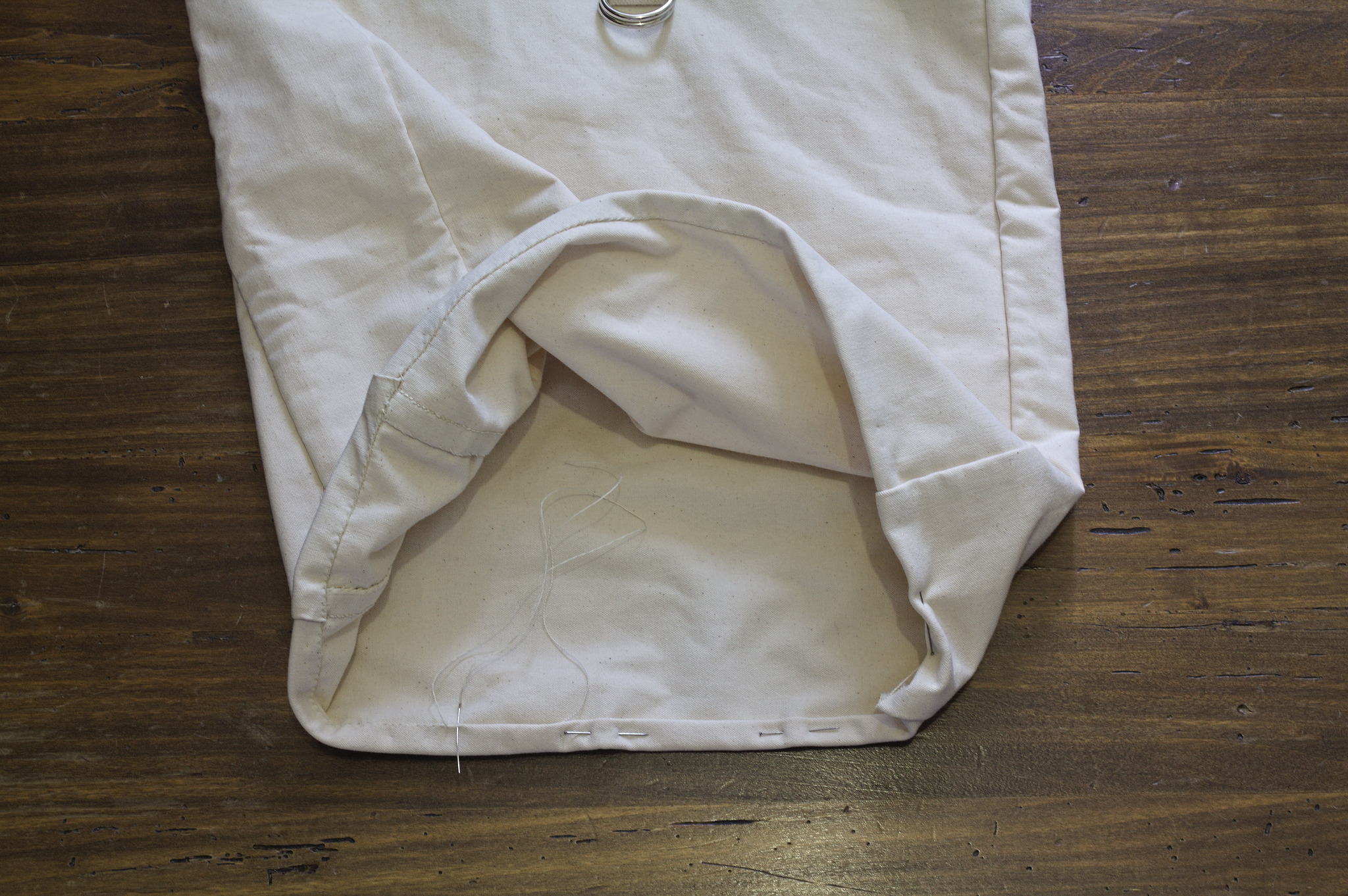 ../../../_images/0412-hemming_top_opening.jpg