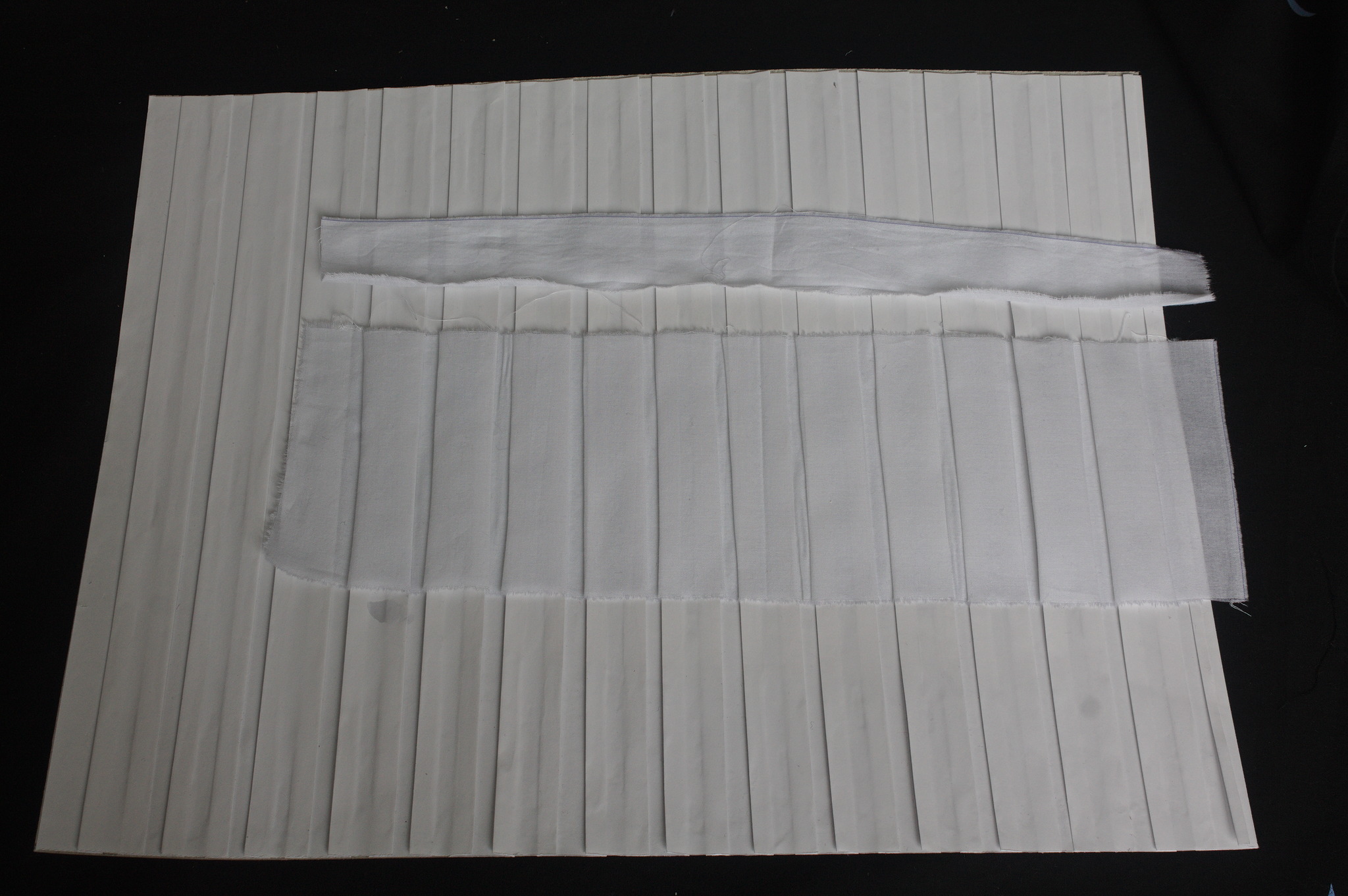 ../../../_images/0501-making_box_pleats.jpg