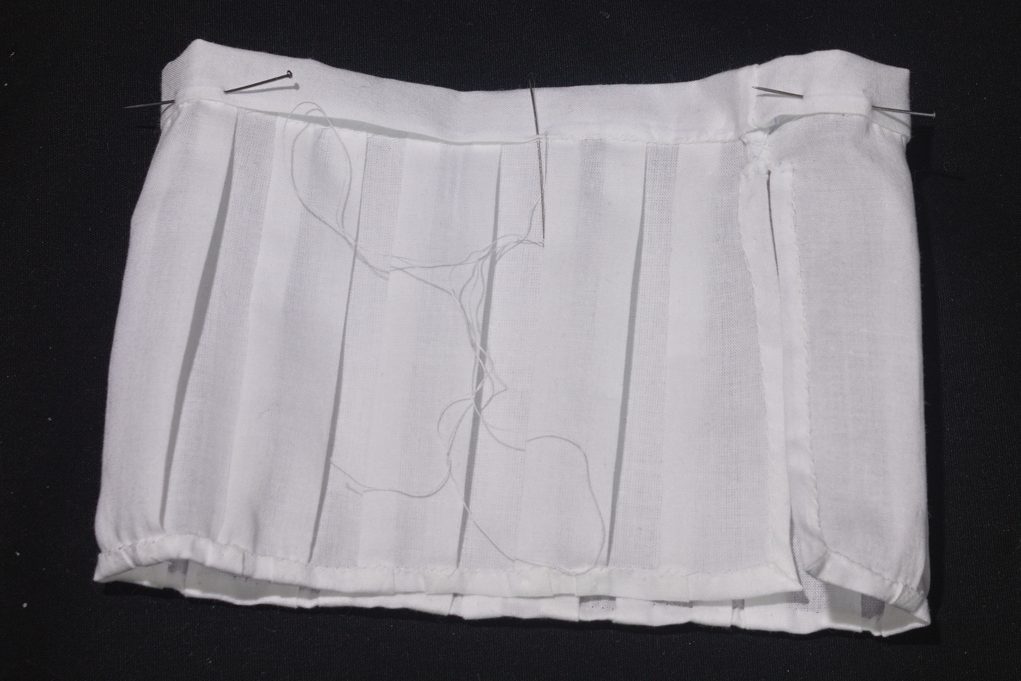 ../../../_images/0508-hemming_sleeve_band.jpg