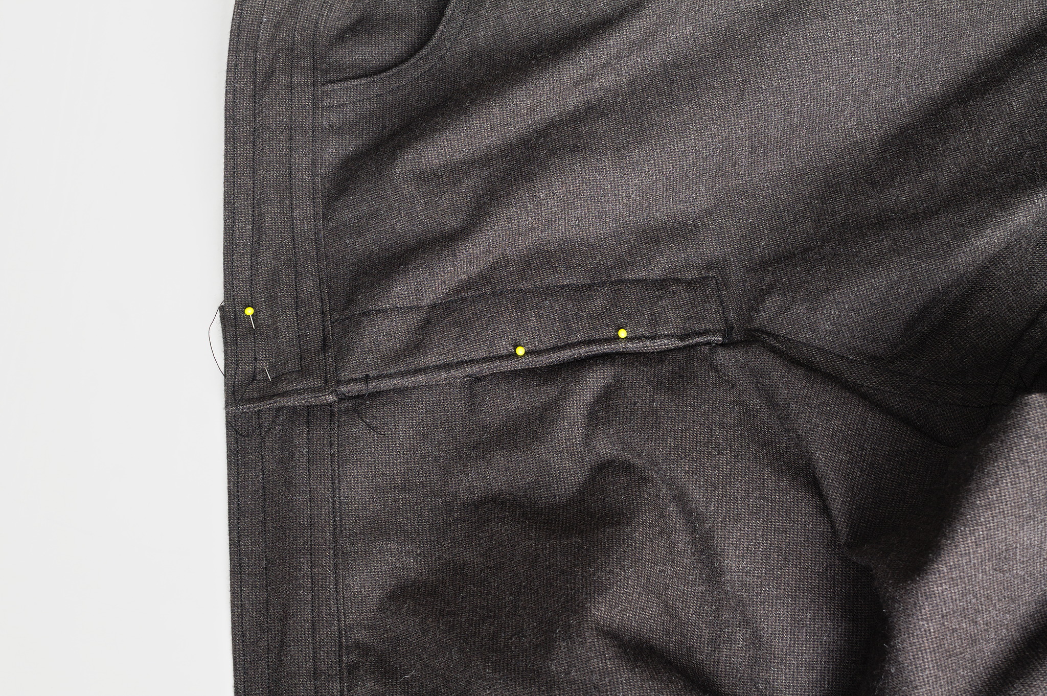 ../../../_images/0602-pinned_placket.jpg