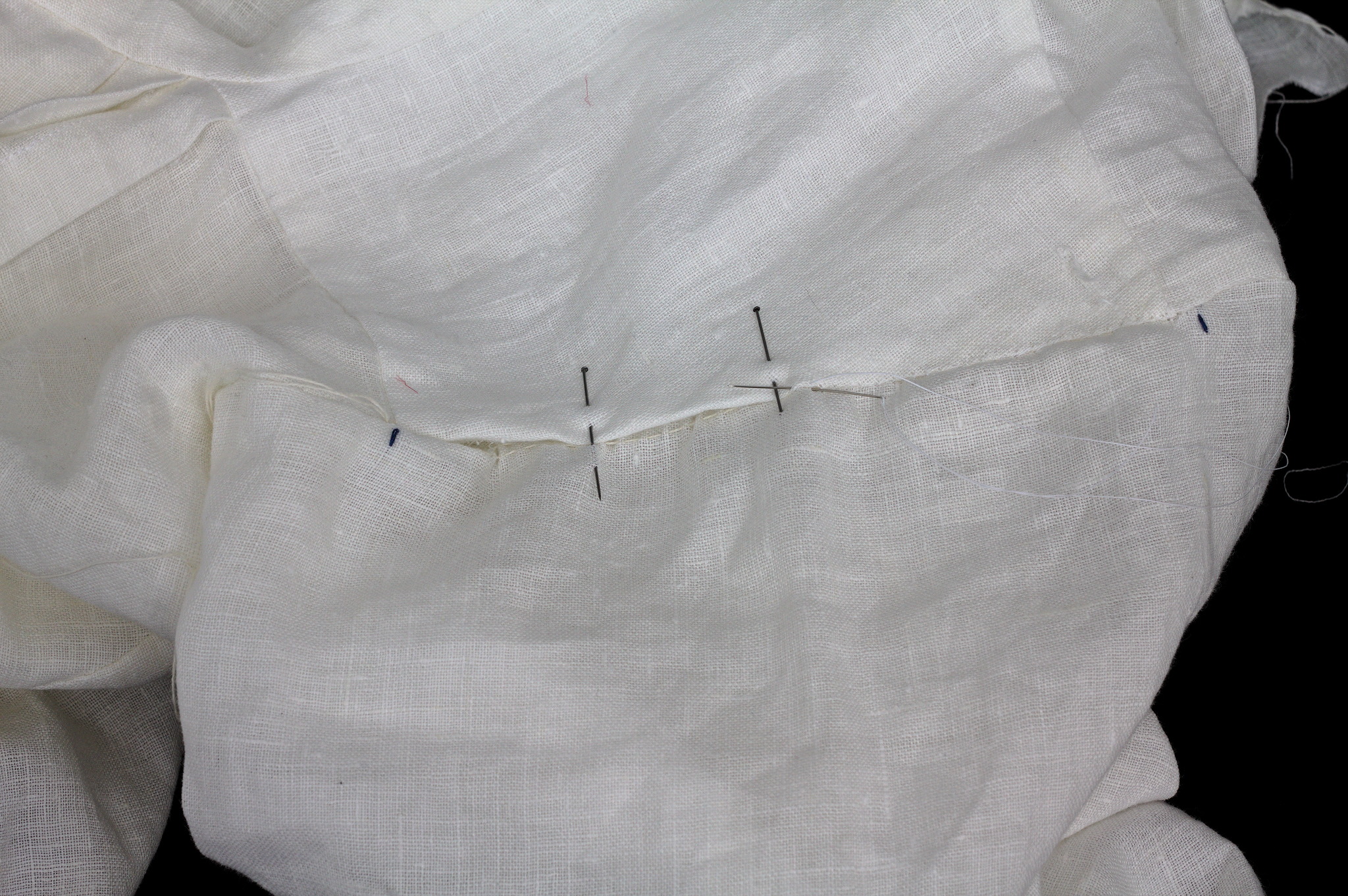 ../../../_images/0611-sewing_gathered_sleeve.jpg