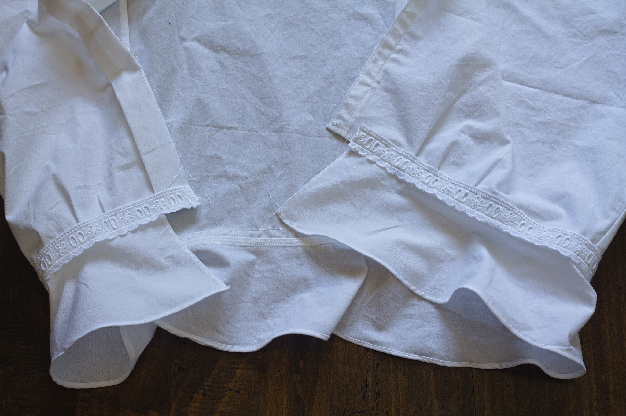 ../../../_images/0703-beading_lace_waist.jpg
