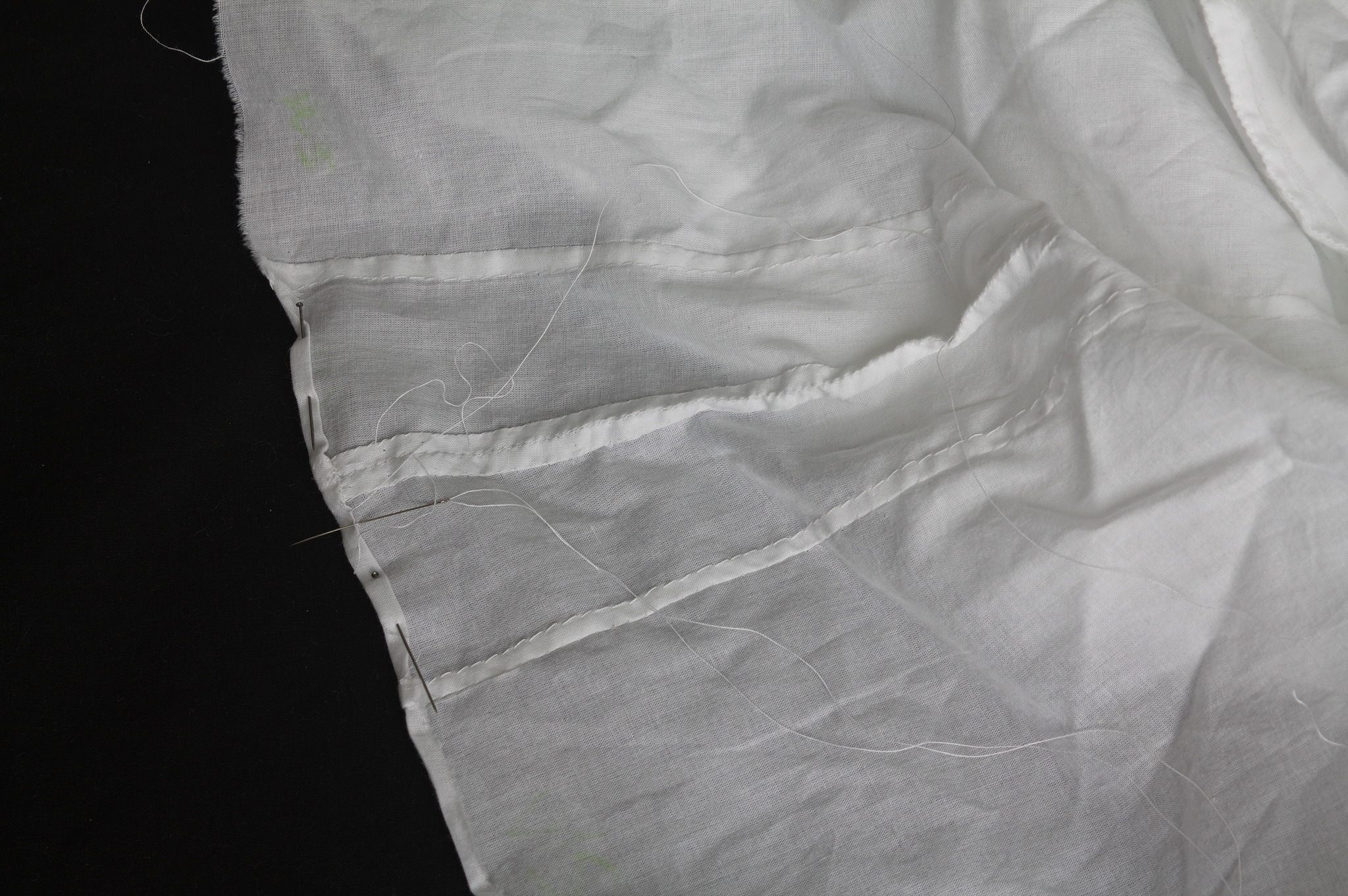 ../../../_images/0901-bottom_hem.jpg