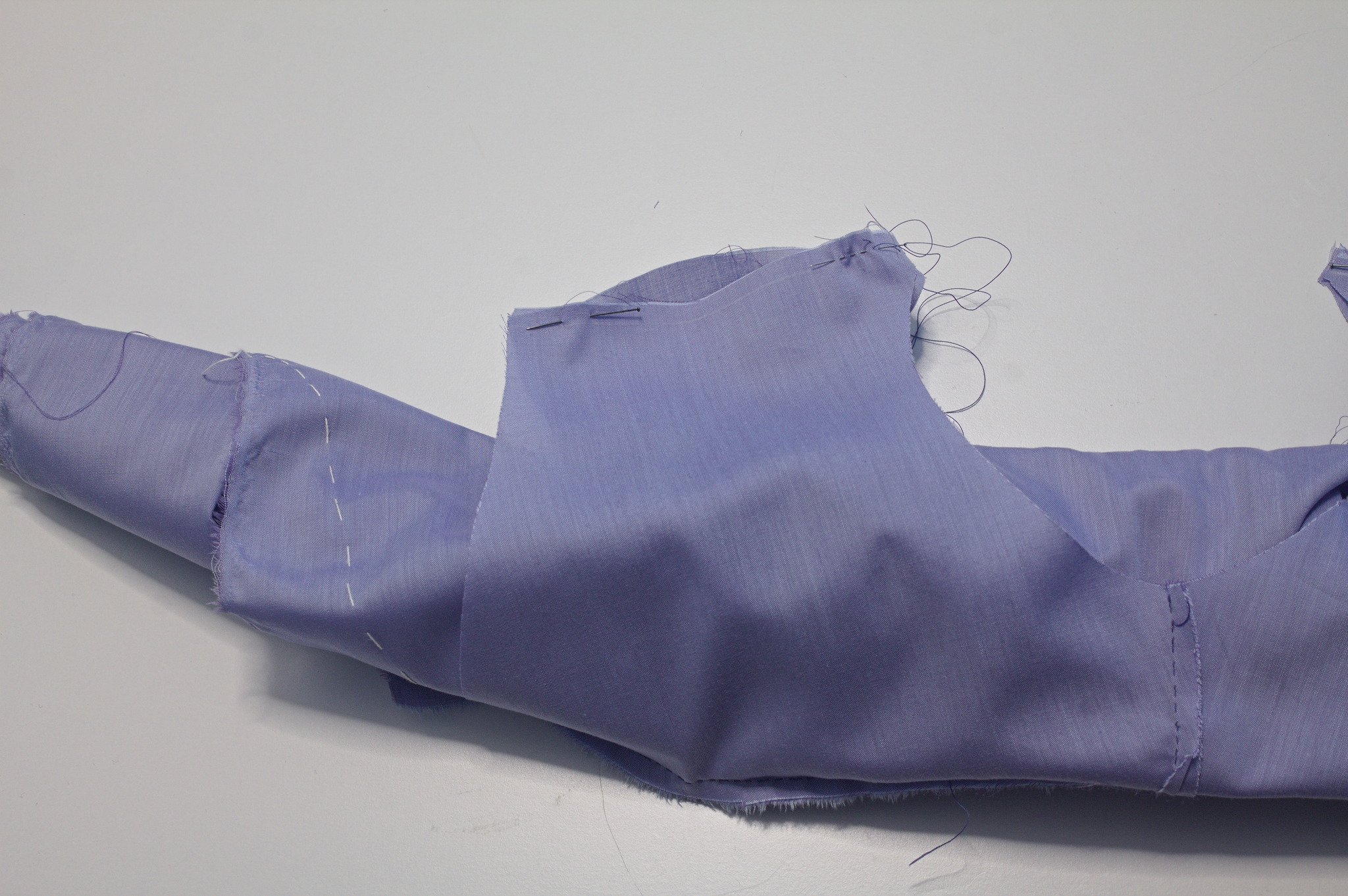 ../../../_images/0902-sewing_front_yoke.jpg