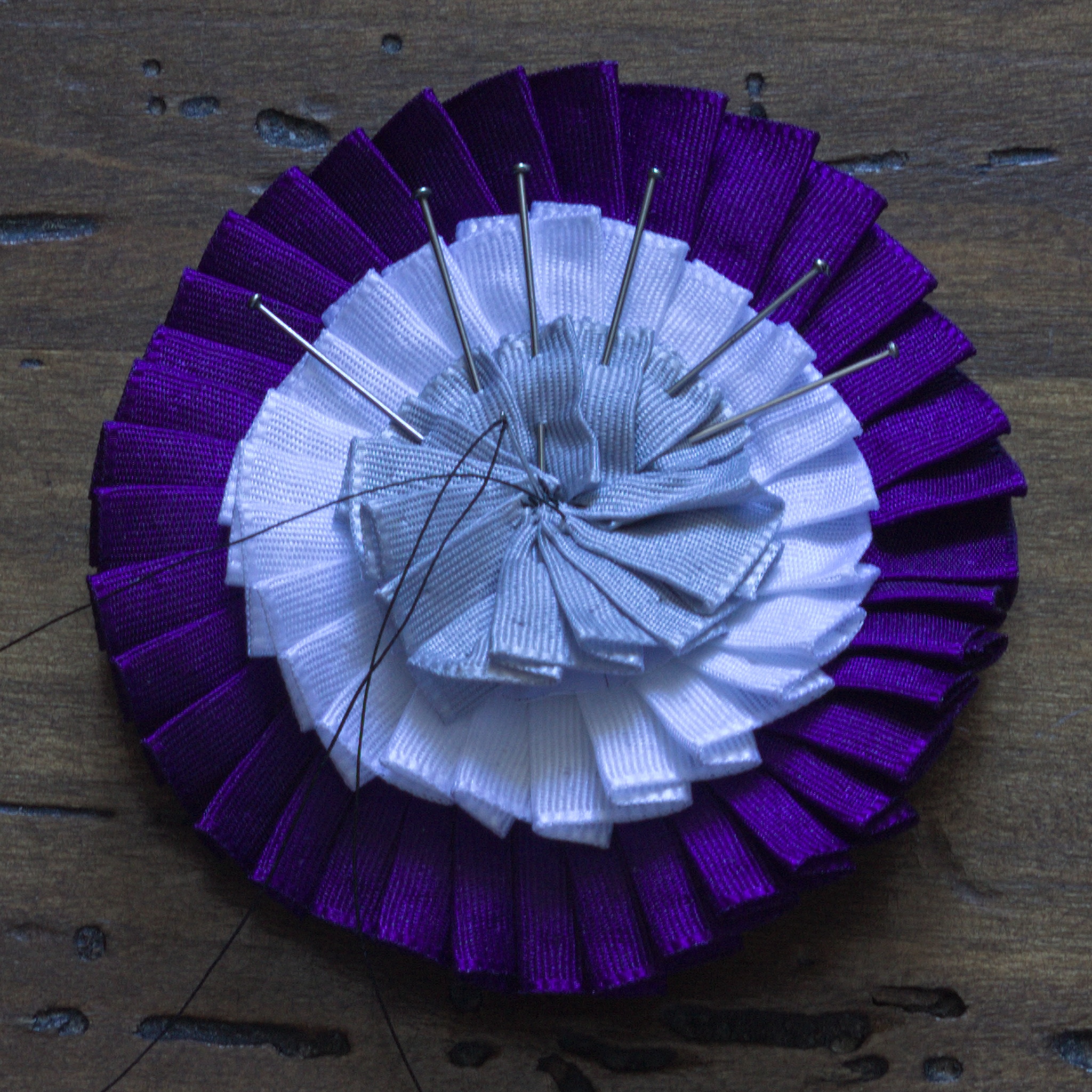../../../_images/tt03-center_ribbon_stabbing.jpg